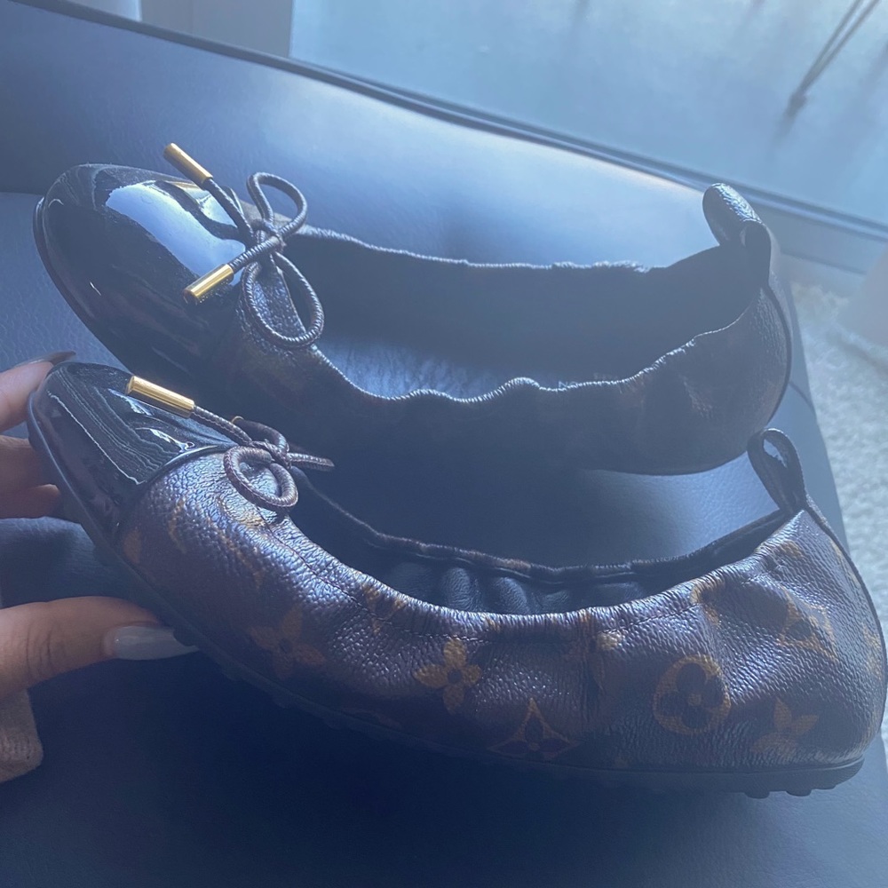 Authentic Louis Vuitton Ballet Shoes Sz 38